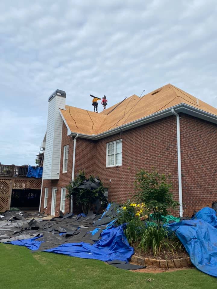 side view of Watkinsville Home ready for new roof system